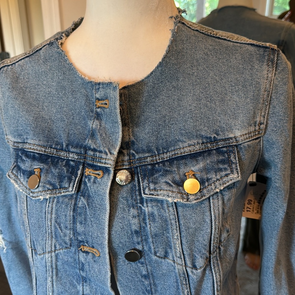 Distressed denim jacket - Picture 2 of 5